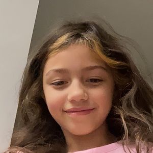 Meet your Posher, Carmela